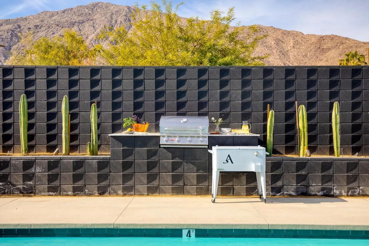 Blackhaus B10 By Avantstay Modern Room Pool Palm Springs 0*,  United States