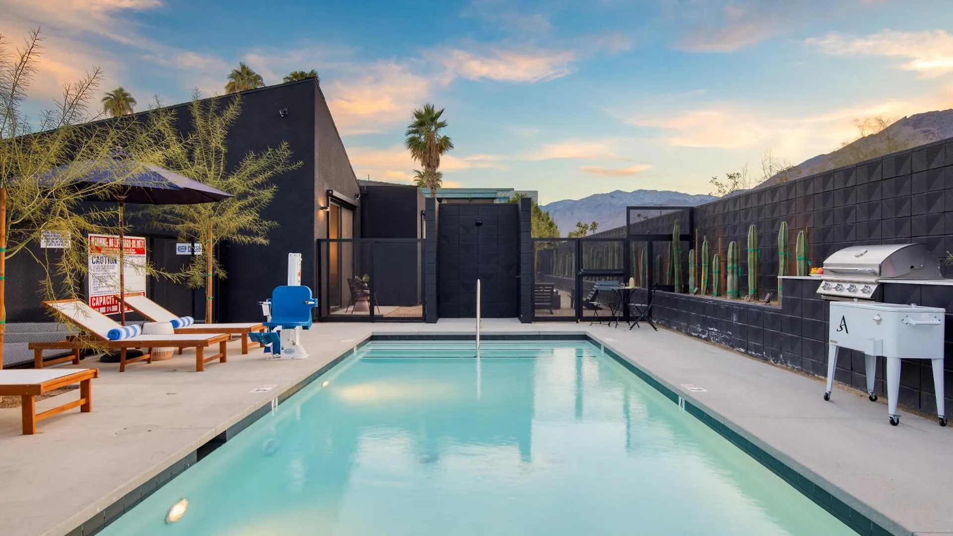 Blackhaus B10 By Avantstay Modern Room Pool Palm Springs United States