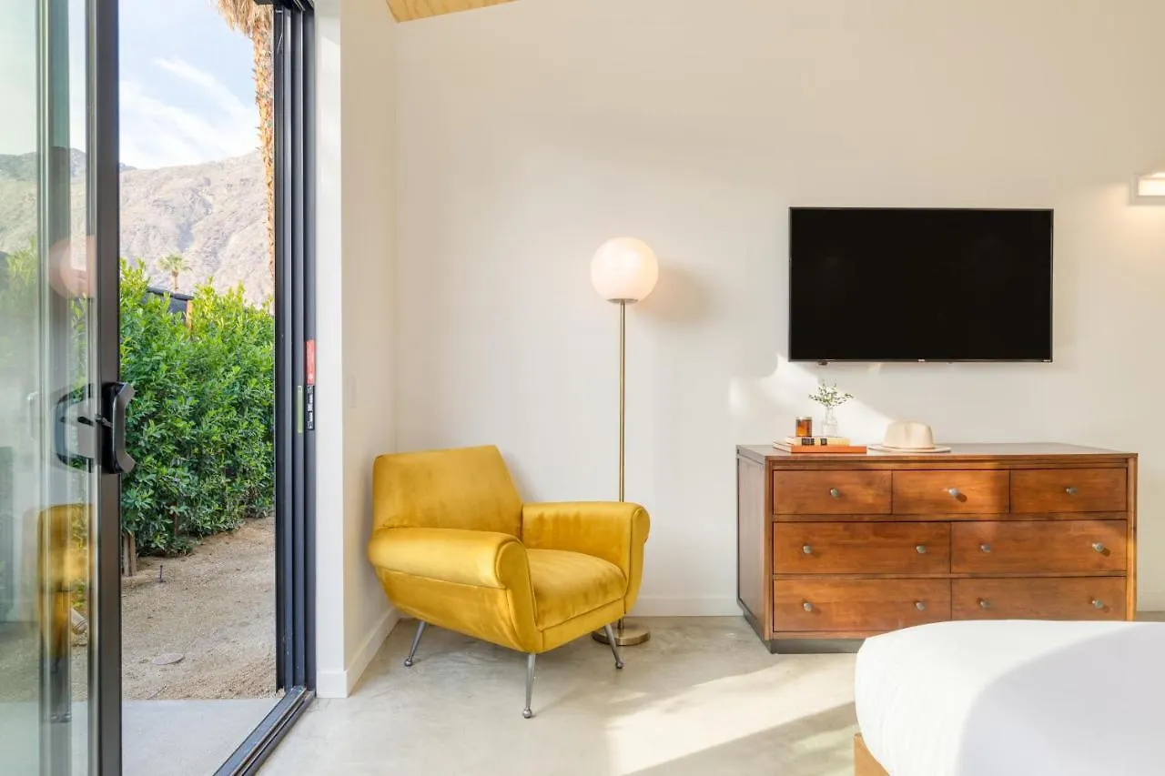 Blackhaus B10 By Avantstay Modern Room Pool Palm Springs Hotel
