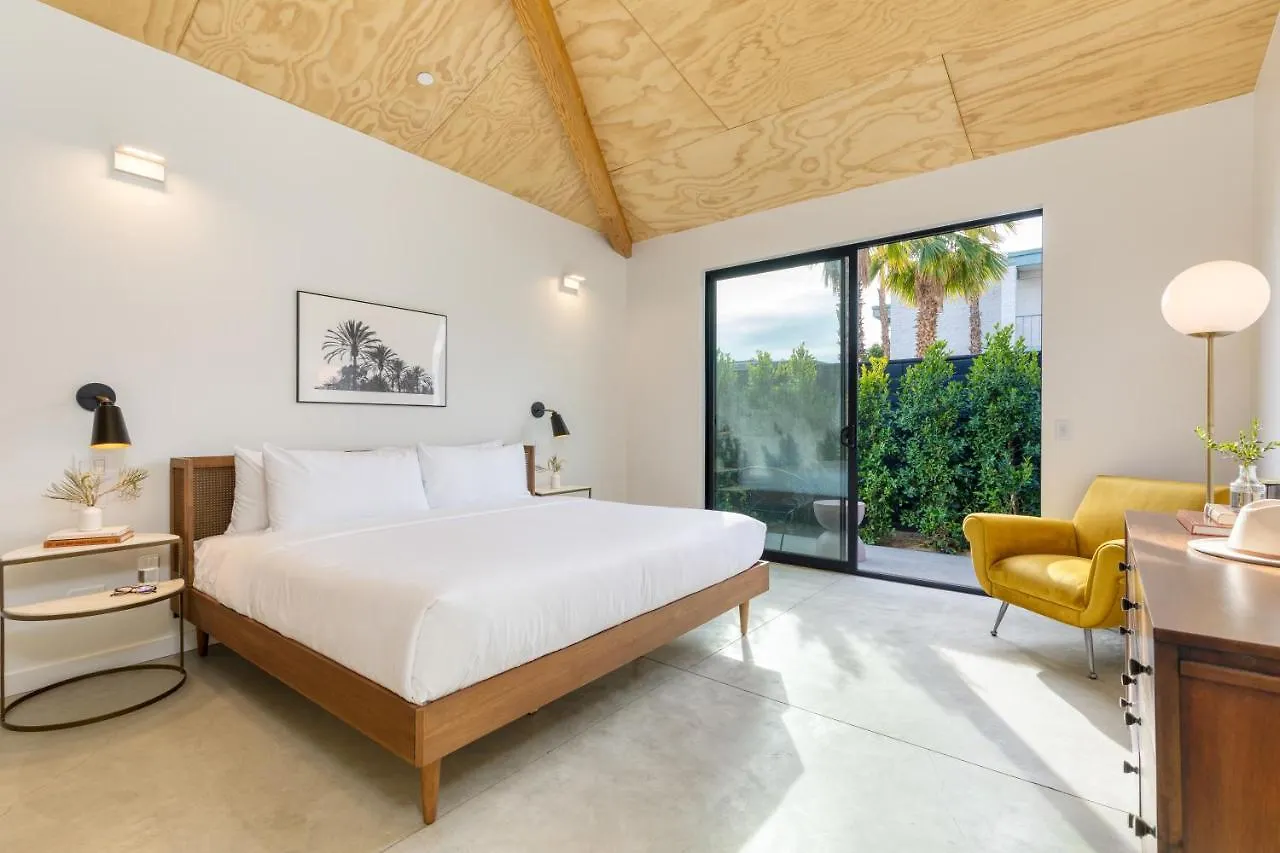 Hotel Blackhaus B10 By Avantstay Modern Room Pool Palm Springs