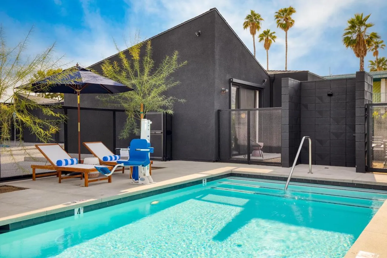 Blackhaus B10 By Avantstay Modern Room Pool Palm Springs Hotel