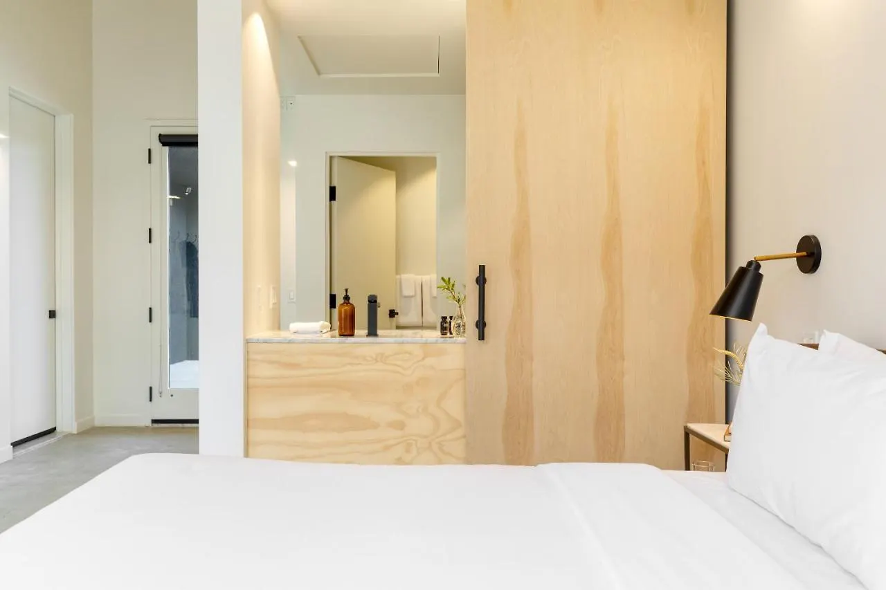 Hotel Blackhaus B10 By Avantstay Modern Room Pool Palm Springs