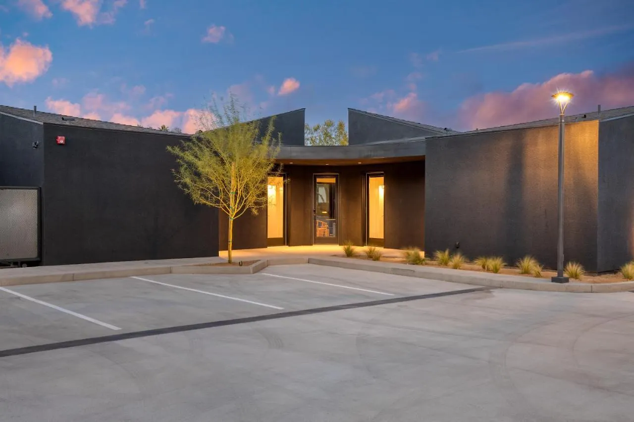 Hotel Blackhaus B10 By Avantstay Modern Room Pool Palm Springs