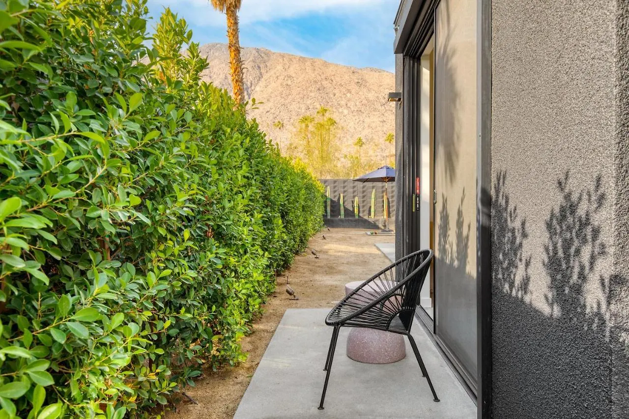 Blackhaus B10 By Avantstay Modern Room Pool Palm Springs Hotel