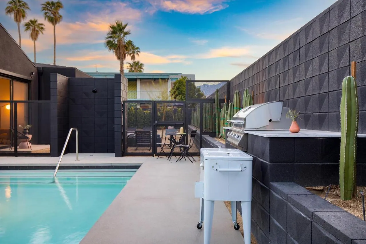 Blackhaus B10 By Avantstay Modern Room Pool Palm Springs 0*,  USA